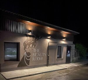 The beauty room (Autonomous Republic of Crimea, Simferopolskiy rayon, Dobrivska silska rada, sadovodcheskoye tovarishchestvo Salgir, Tsentralnaya ulitsa), salón de belleza