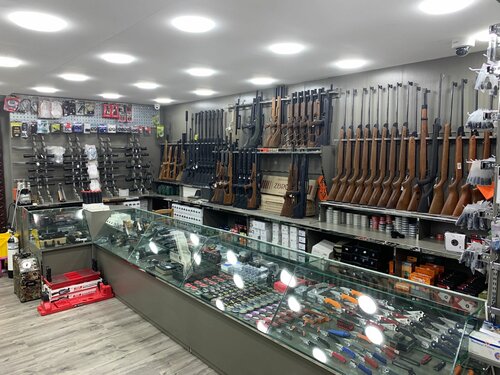 Hunting store dubai deals