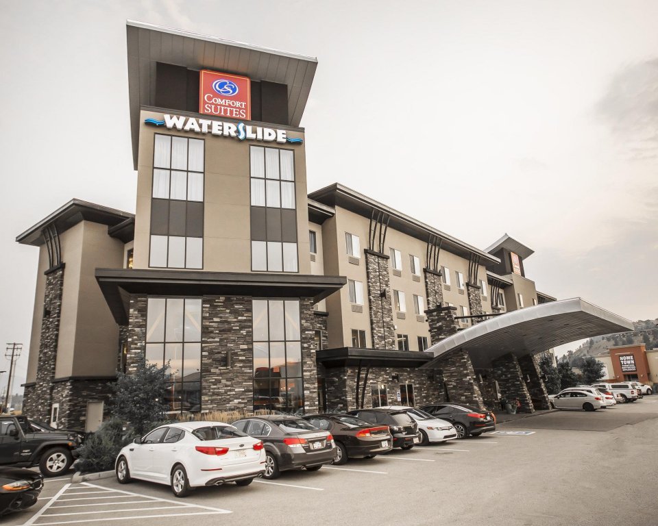 Фото Comfort Suites Kelowna