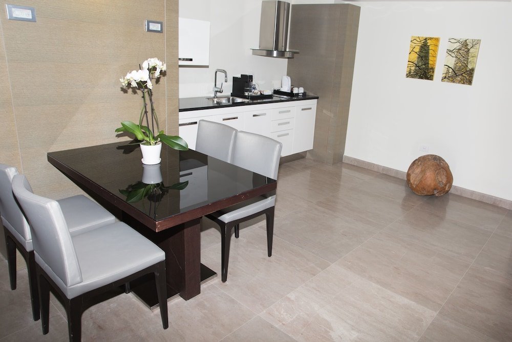 Фото Vert Dead Sea