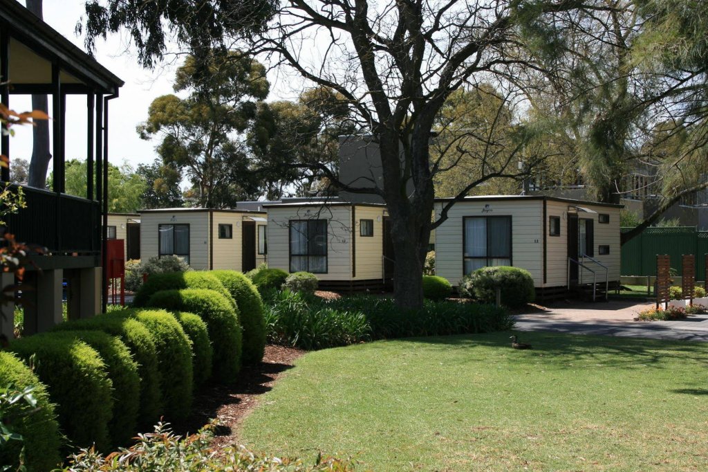 Фото Levi Park Caravan Park