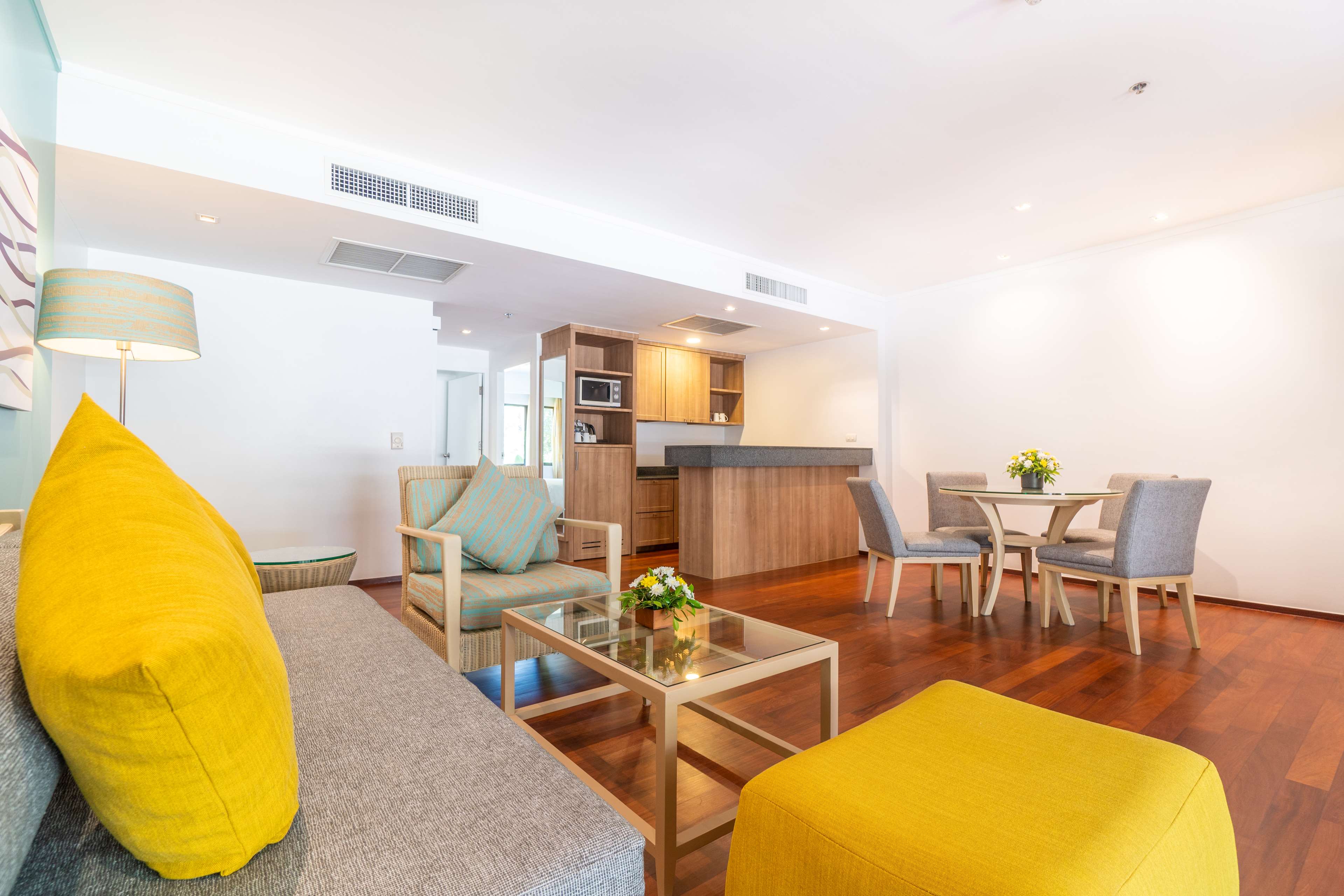 Фото Radisson Resort and Suites Phuket