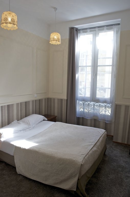 Фото Hotel Paris Saint Honoré