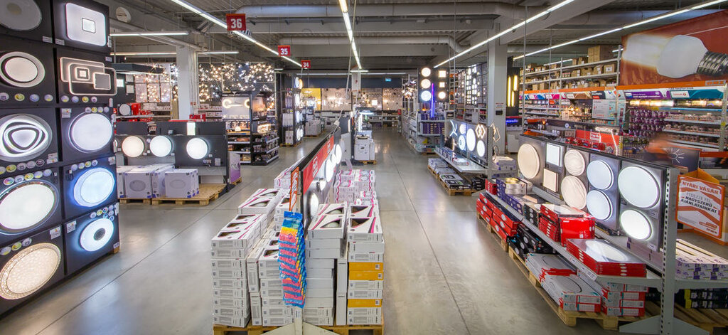 Household goods and chemicals shop OBI, Budapest, photo