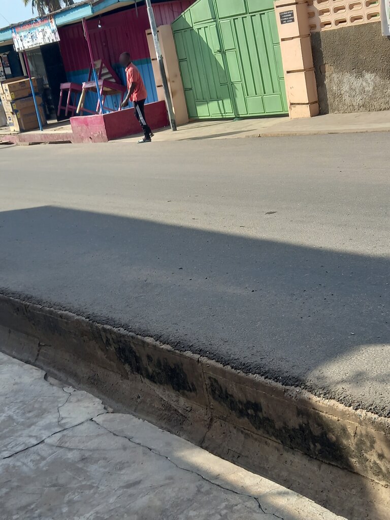 Clothing store She's Beyond Collections, Accra, photo