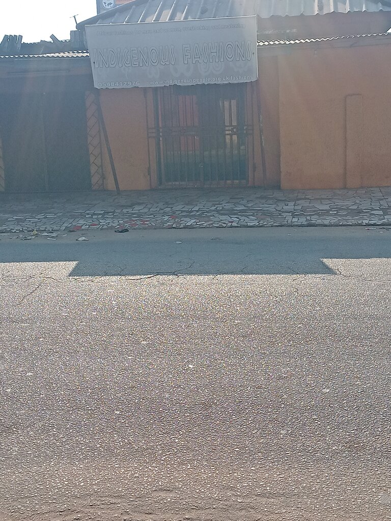Tailor Indigenous Fashions, Accra, photo