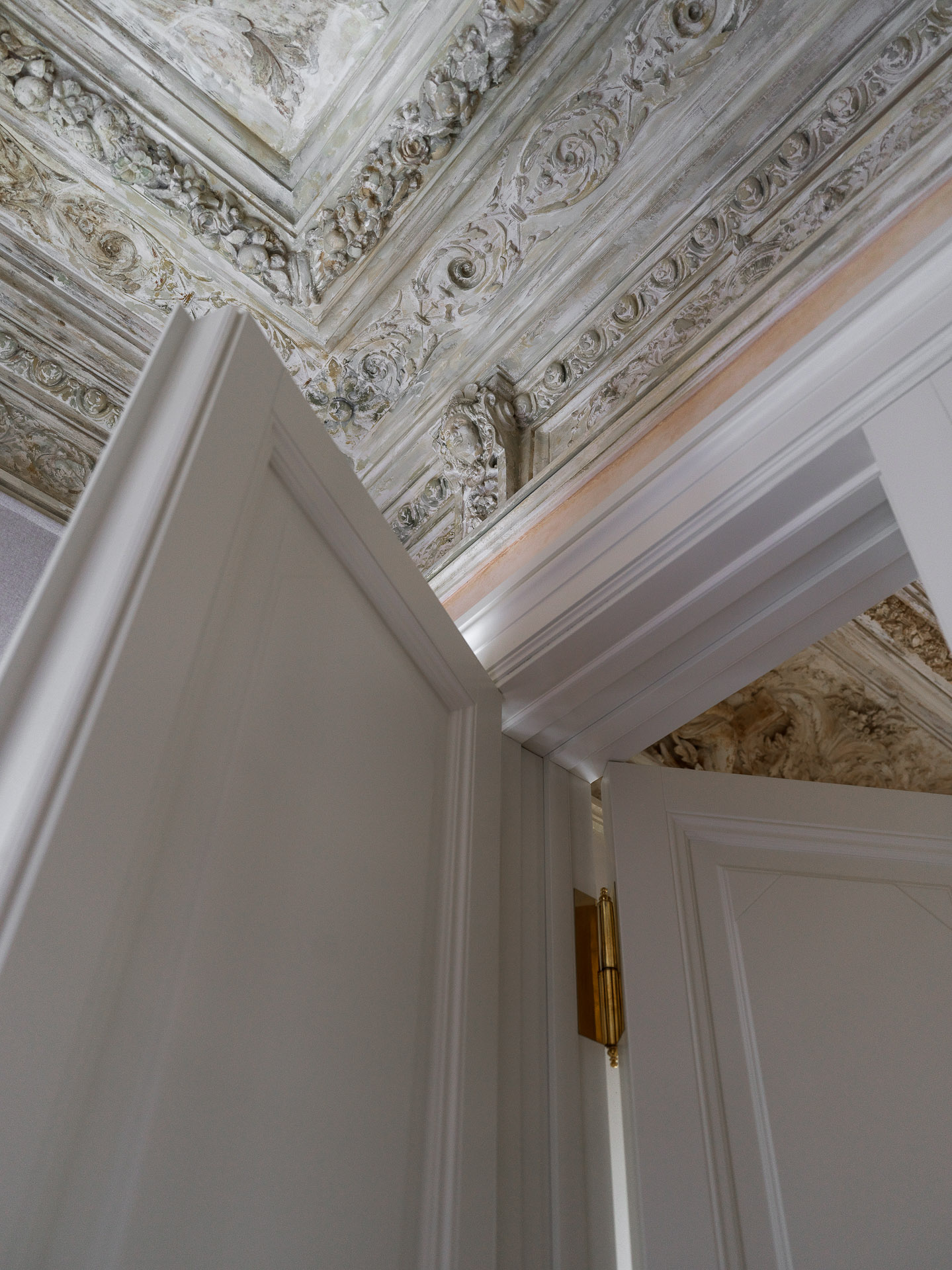 Фото Twelve Reasons