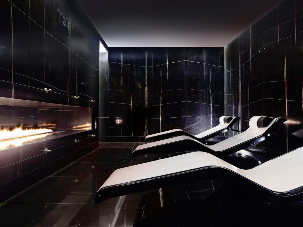 Фото Corinthia London