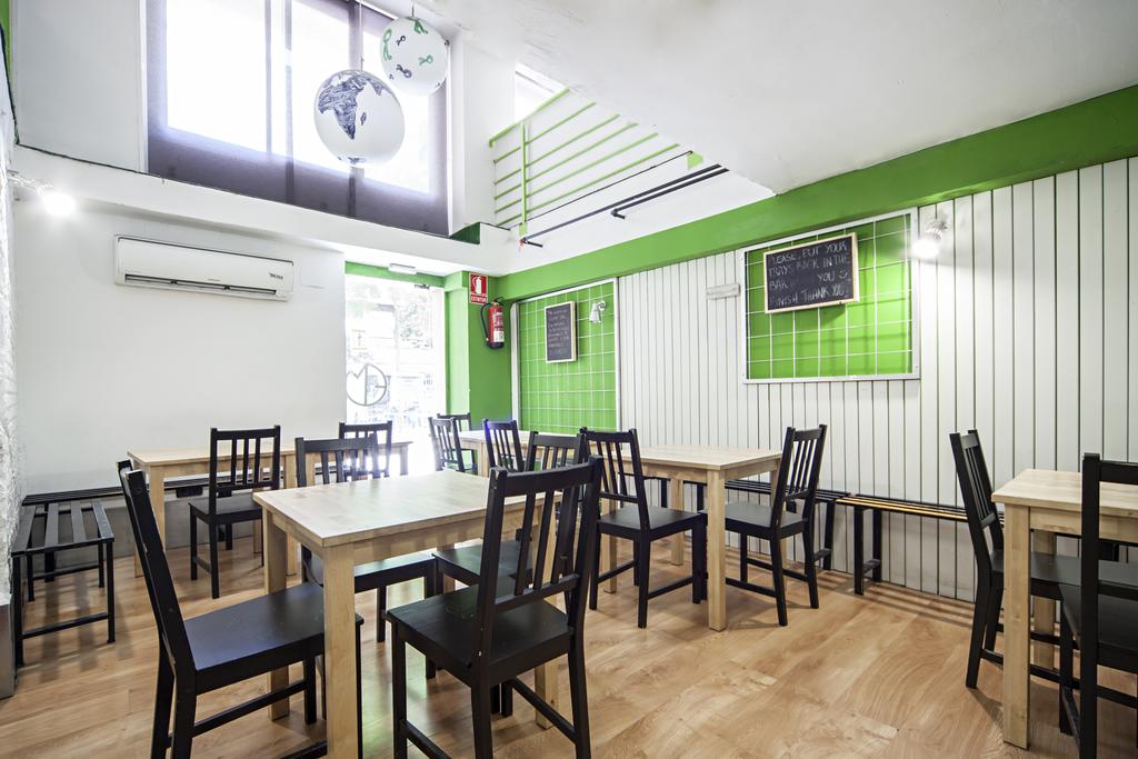 Фото Motion Hostel Gran Vía