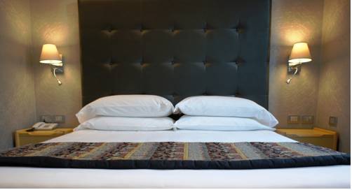 Фото Best Western Plus Executive Hotel and Suites