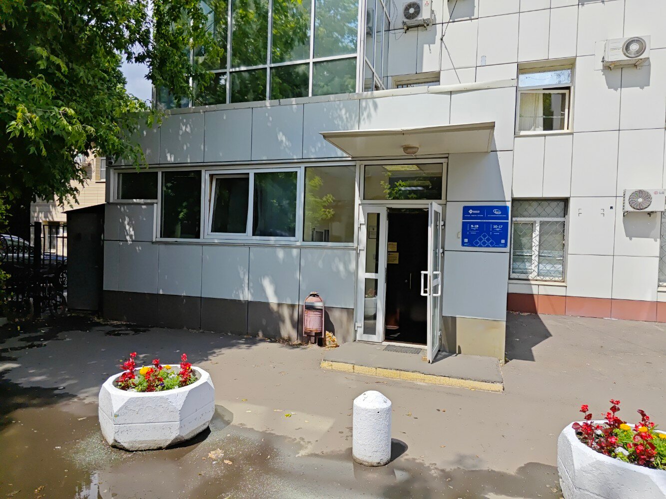 Снять 1-комнатную квартиру 43 м² по адресу Москва, Авиационная улица, 63 по цене