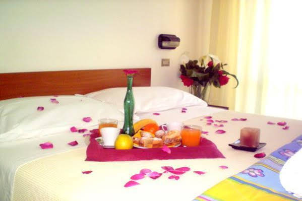 Фото Hotel Criss