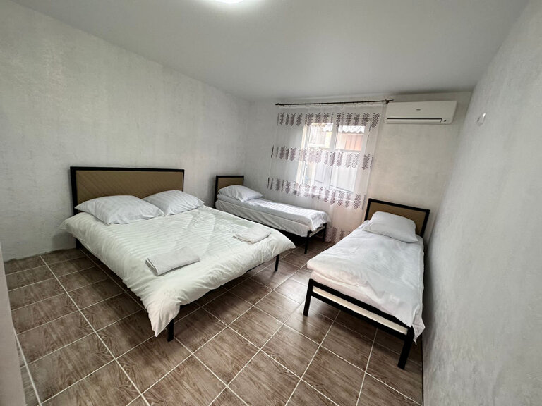 Фото Милана