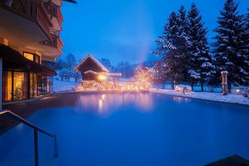 Внешний вид отеля Thermenwelt Hotel Pulverer в Баде Клайнкирххайме, фото 3