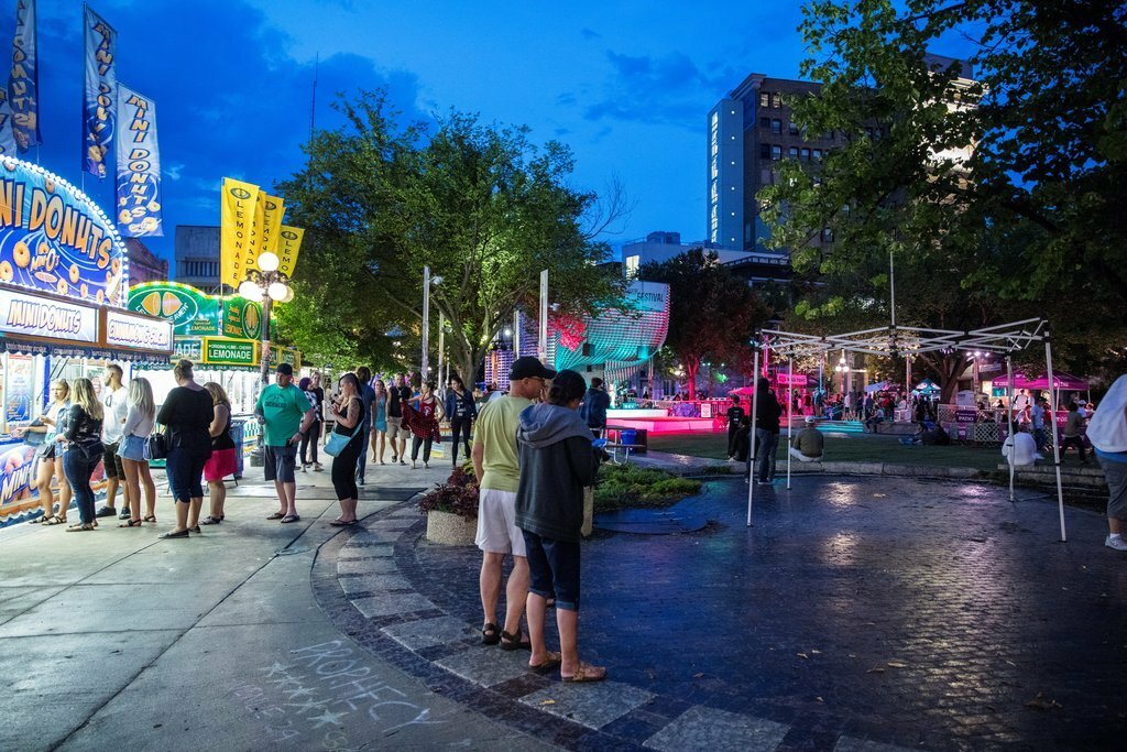 Фото Holiday Inn Winnipeg-South by ihg