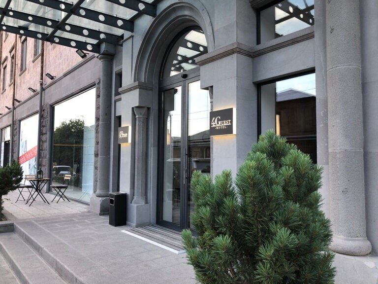 Фото 4Guest Hotel