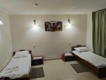 Искра (selo Kuybyshevo, Teatralnaya ulitsa, 20), hotel