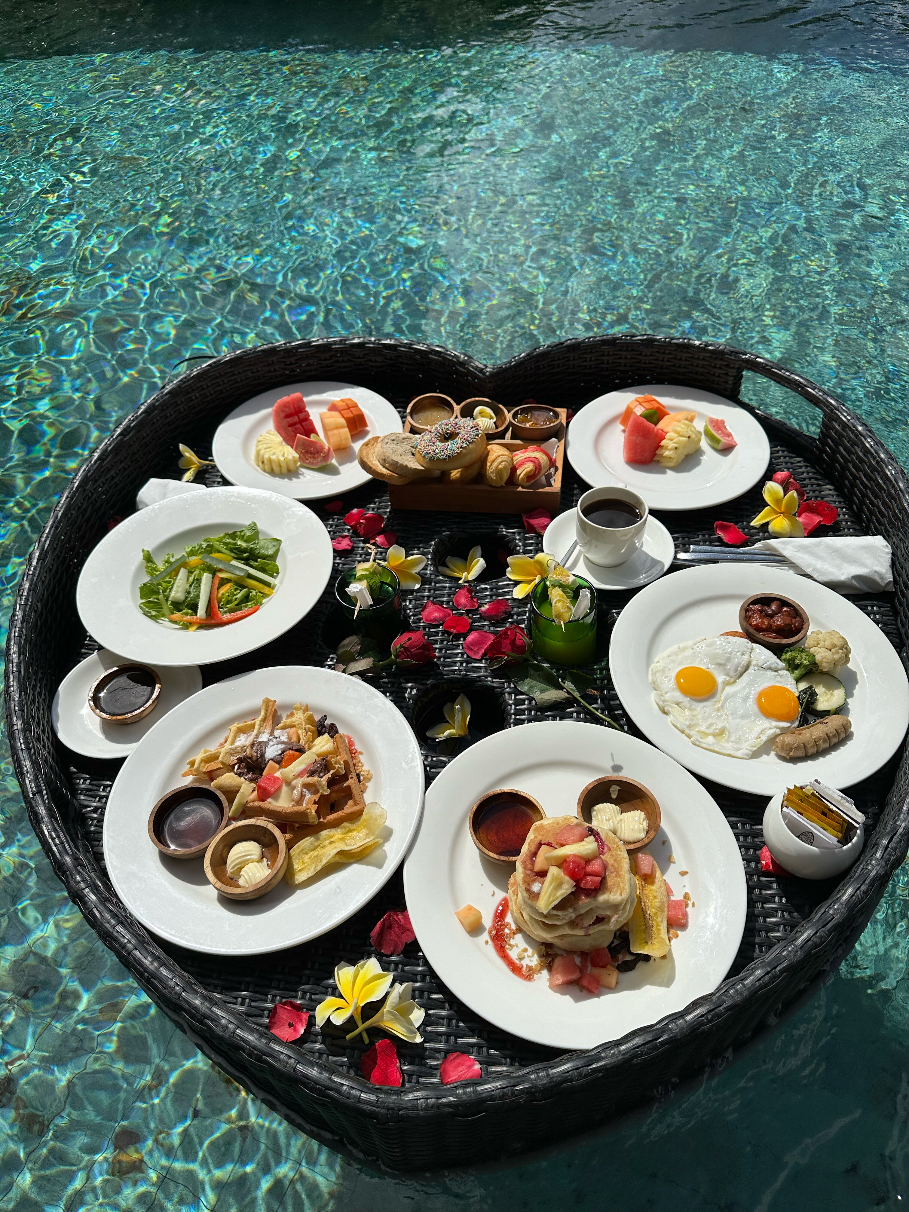 Фото The Kayon Jungle Resort