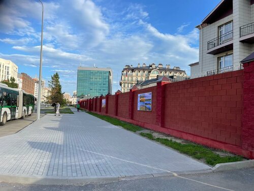 Құрылысшылармен бірге жетілген үй шаруасындағы әйелдің порно видеолары