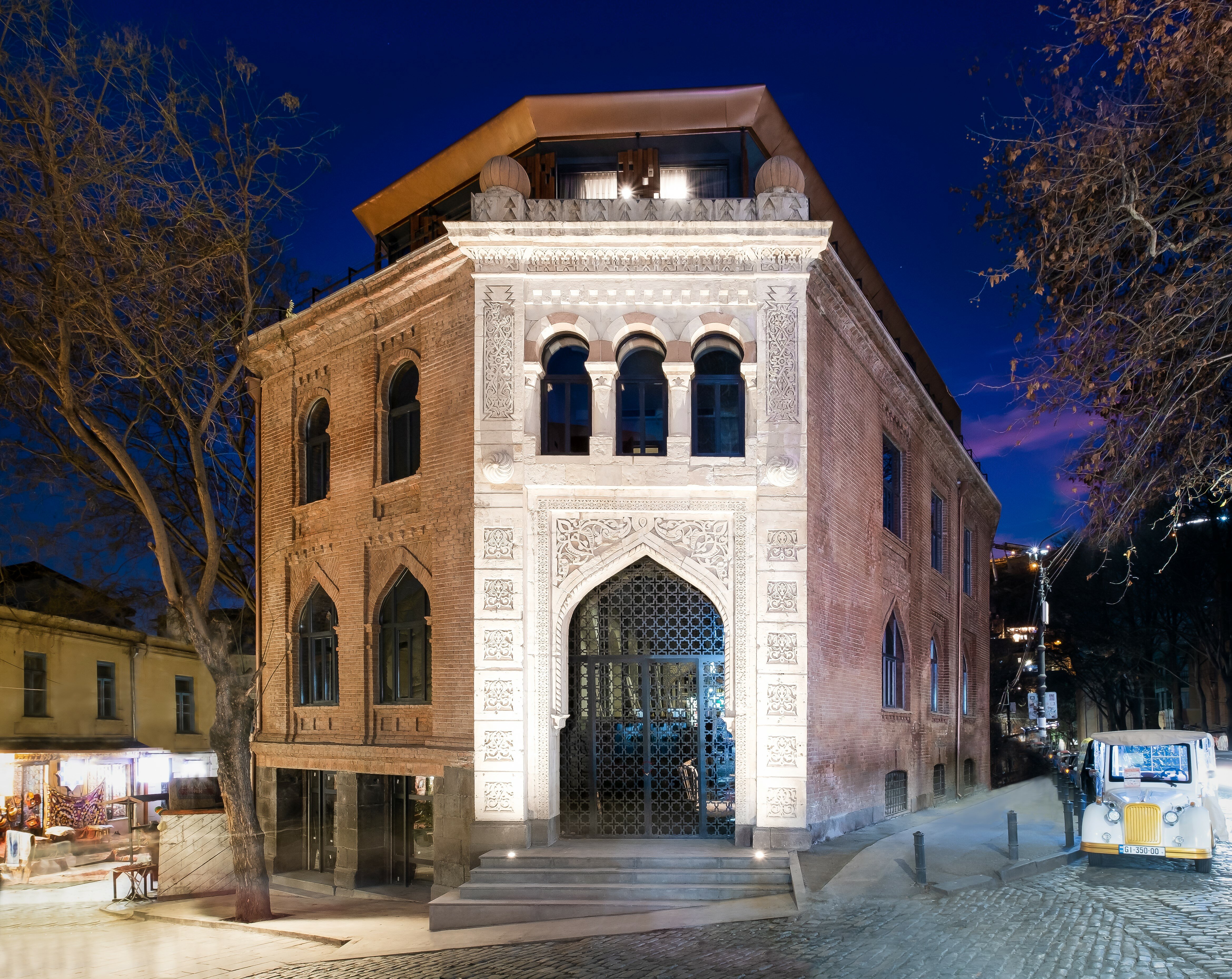 Фото Qarvasla Hotel