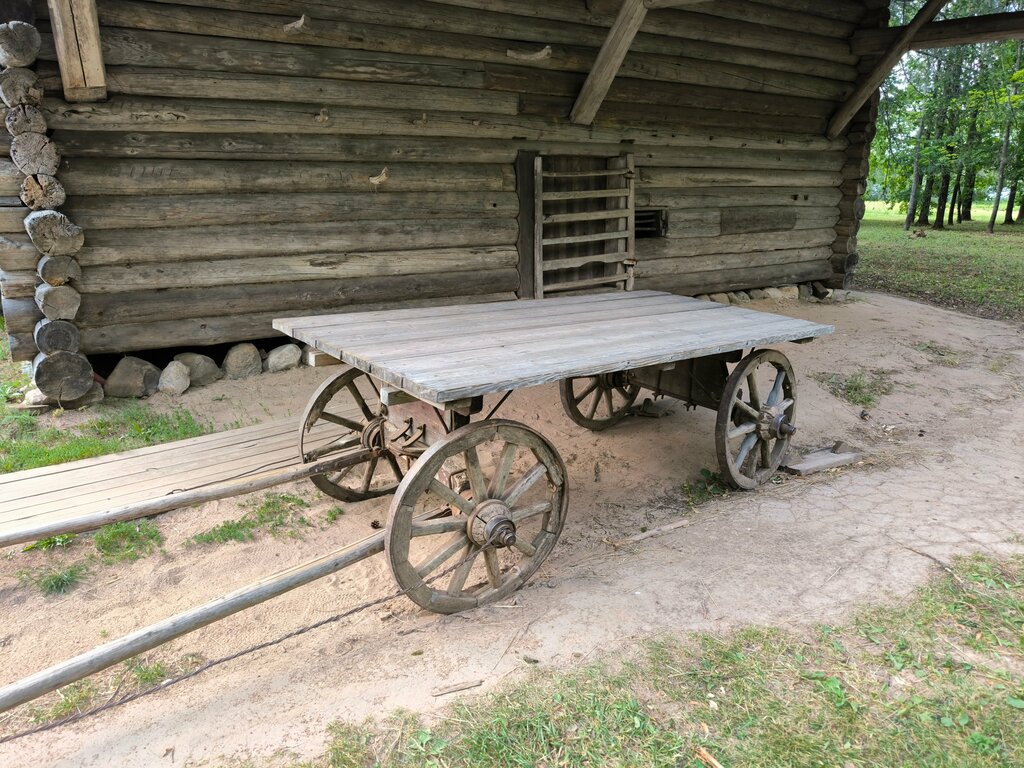 Landmark, attraction Конюшня-двор Ф.С. Минина из деревни Окладнево, Veliky Novgorod, photo