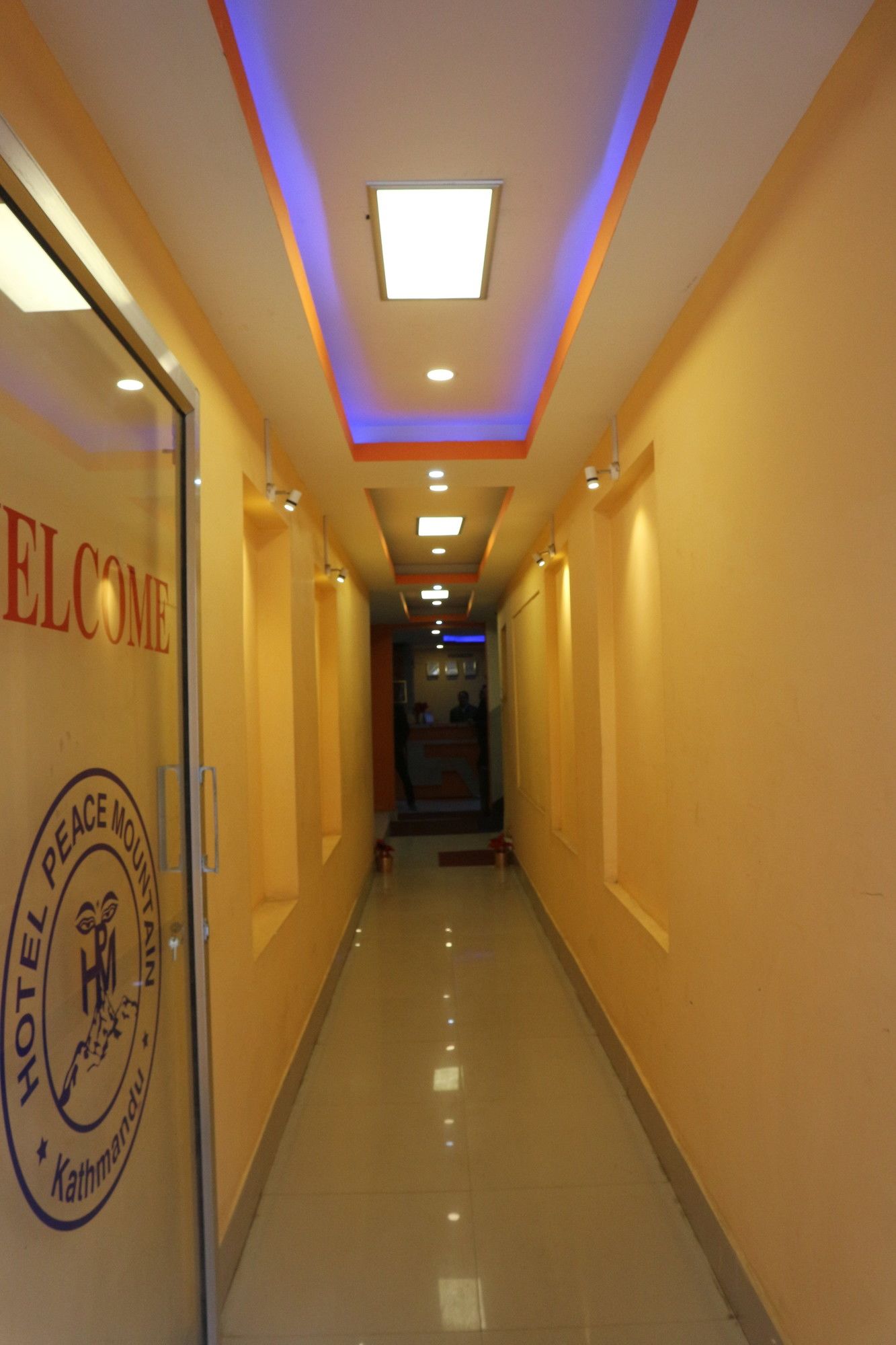 Фото Hotel Peace Mountain