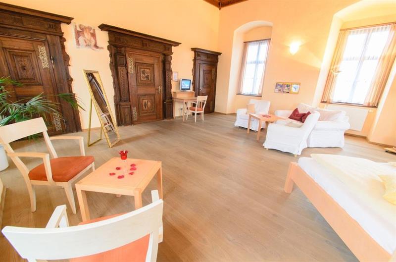 Фото Jufa Hotel Schloss Röthelstein