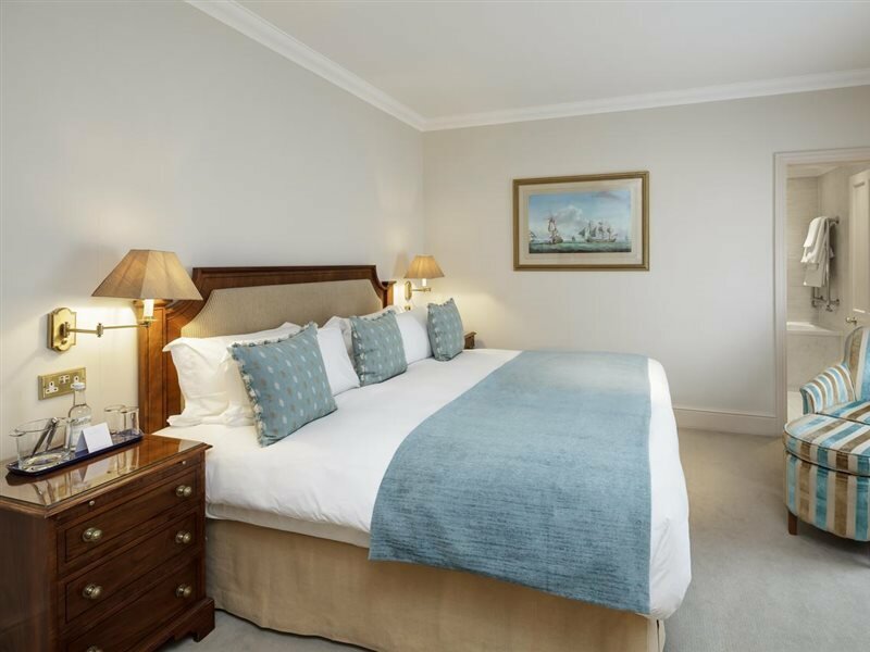 Фото Sloane Place