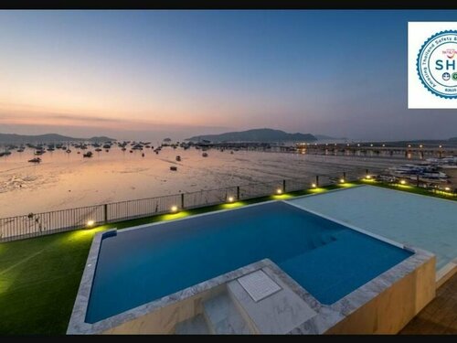 Гостиница Arch39 Phuket Beach Front на Пхукете