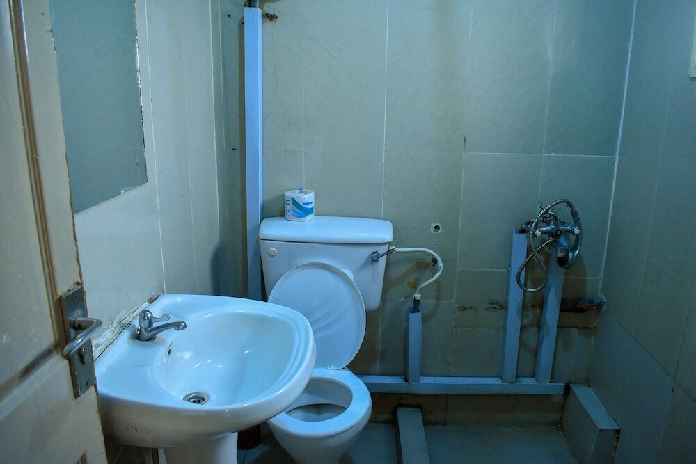 Фото Ashosh Hotel