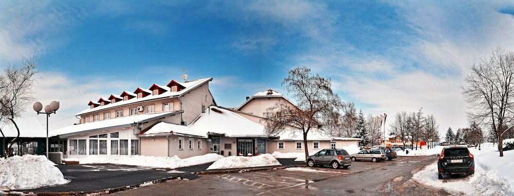 Фото отеля 2