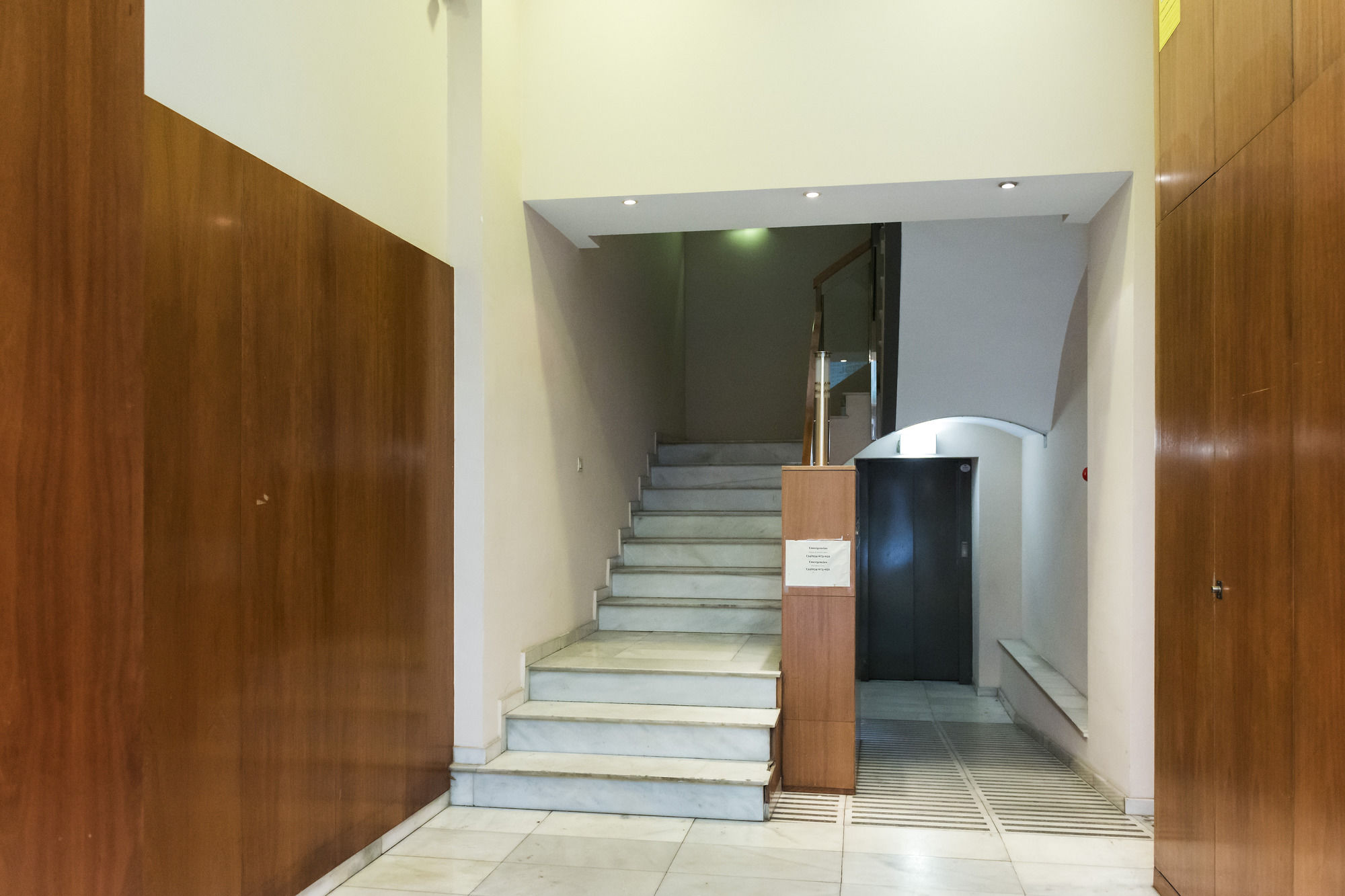 Фото Four Petals Boutique Apartments