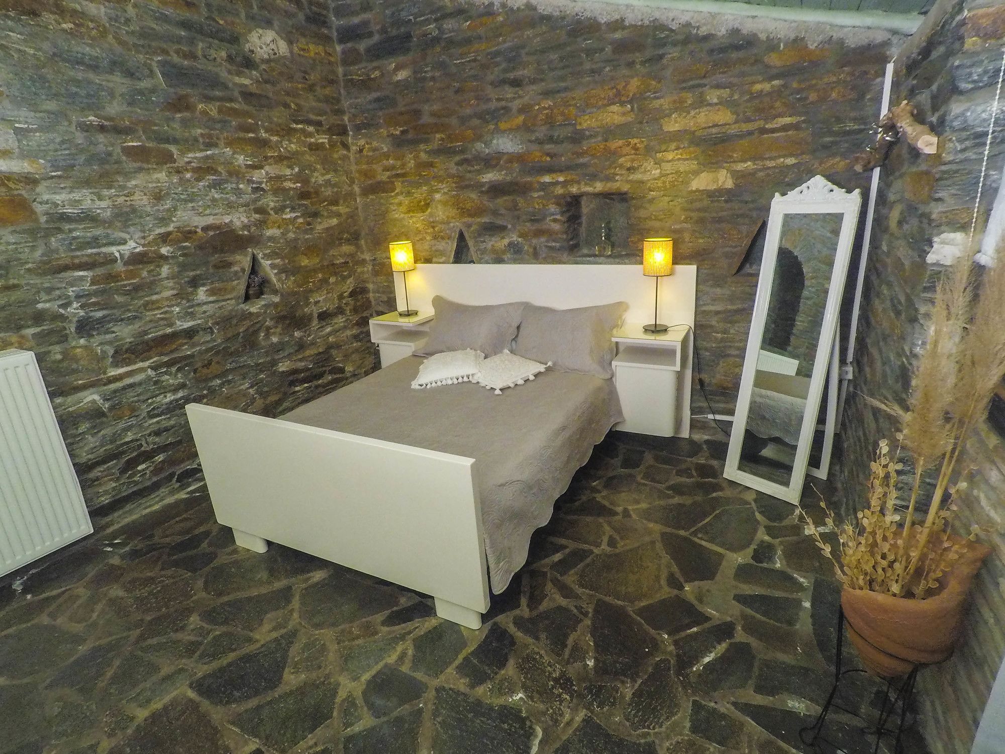 Фото Kypri Apartments