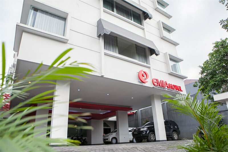 Hotel RedDoorz Near Trans Studio Mall 3, Bandung, photo