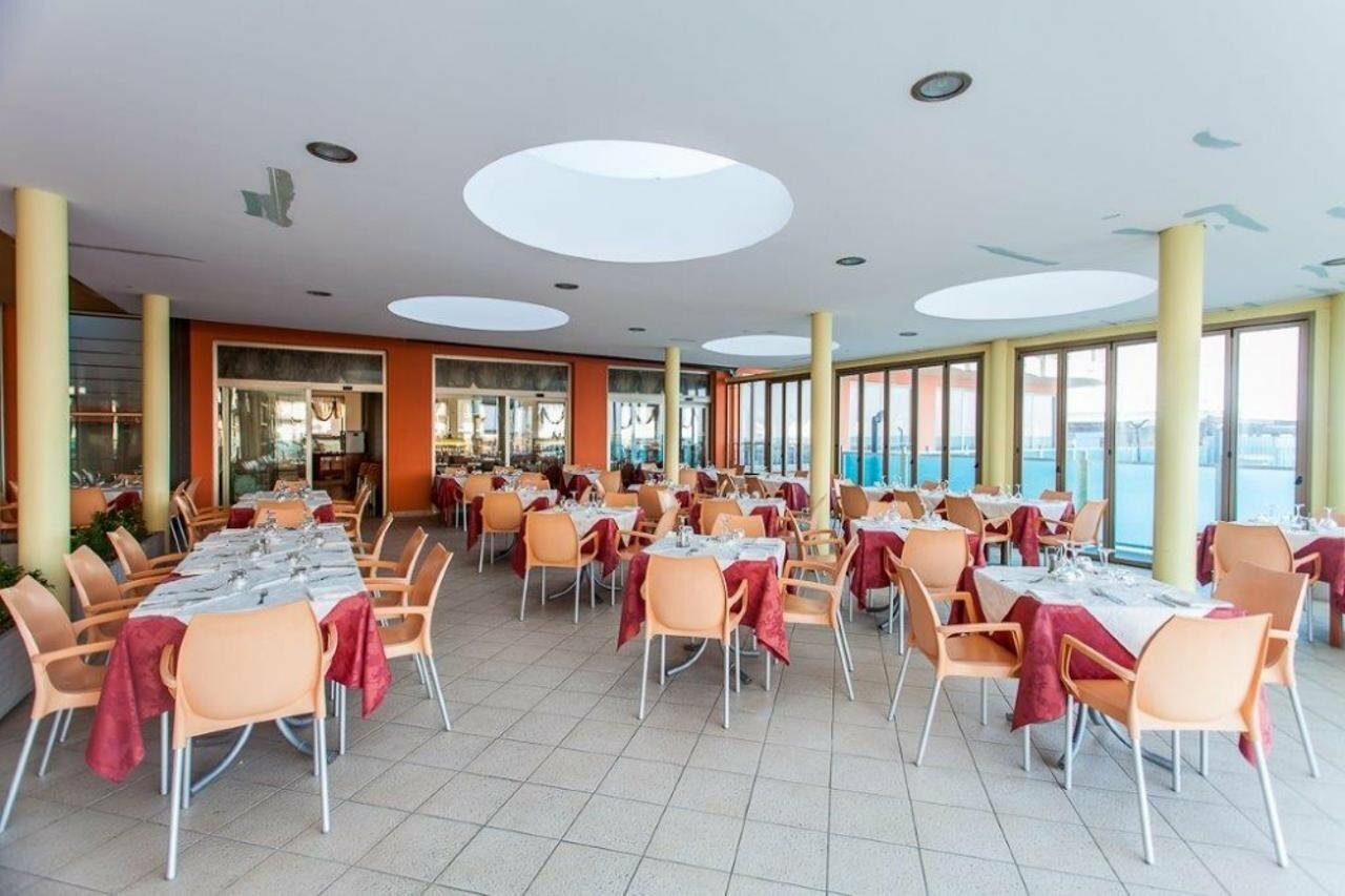 Фото Hotel Adria Beach Club