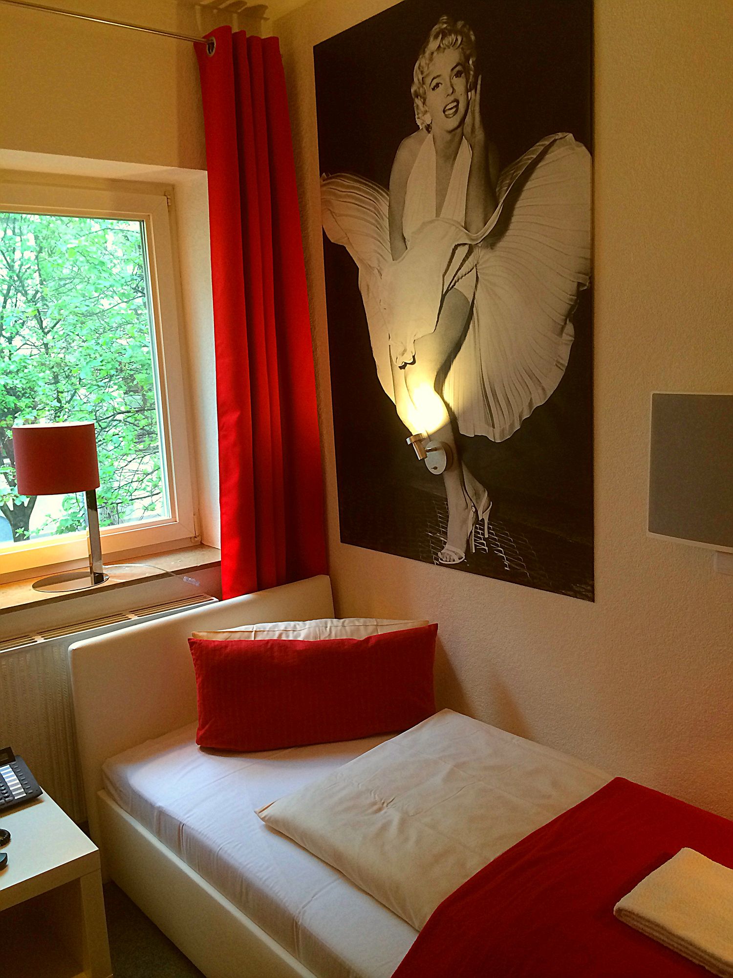 Фото Hotel Alt Deutz City-Messe-Arena