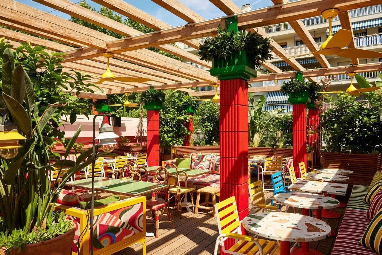 Фото отеля 2