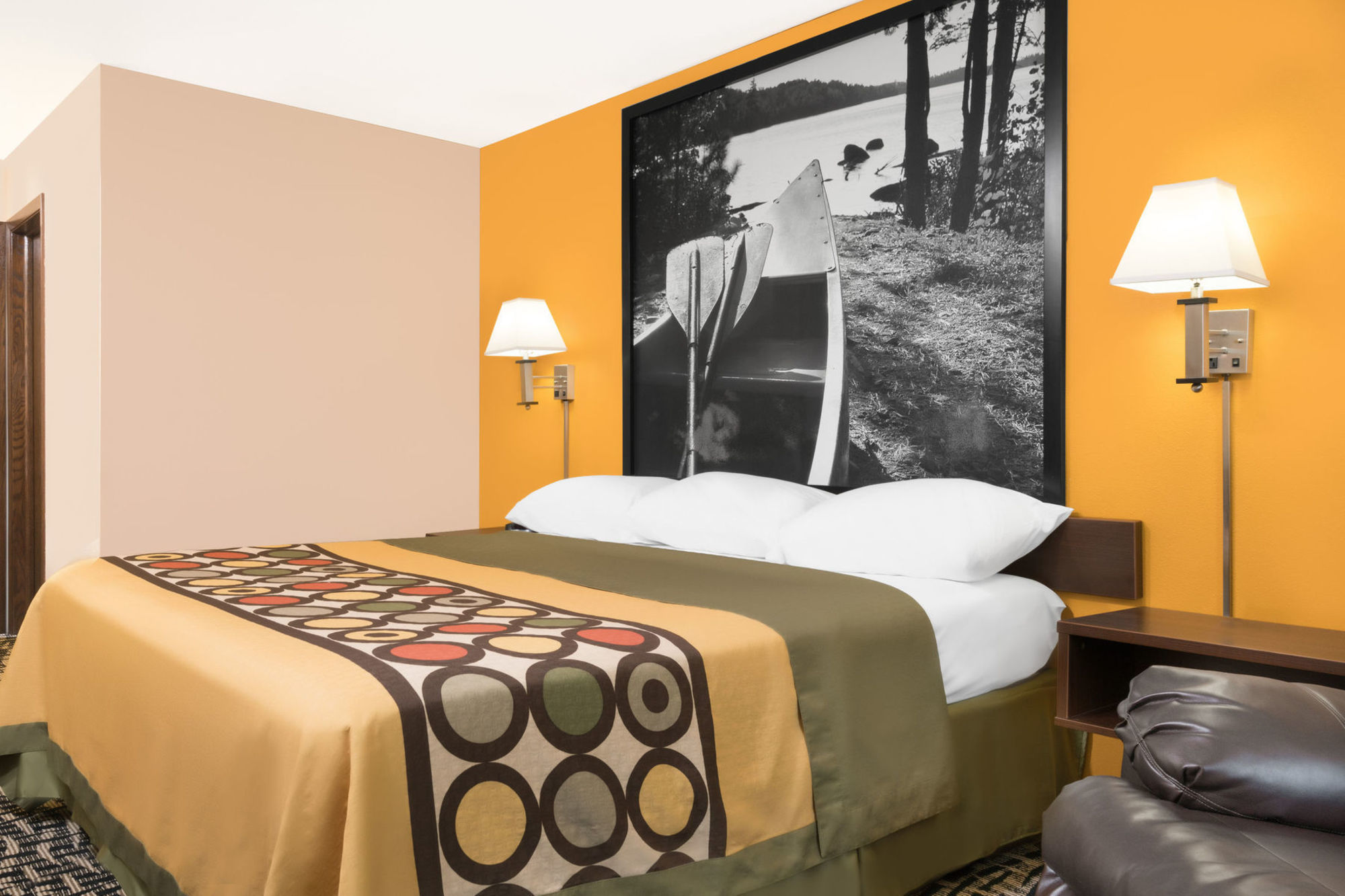 Фото Super 8 by Wyndham Rochester Mayo Clinic Area