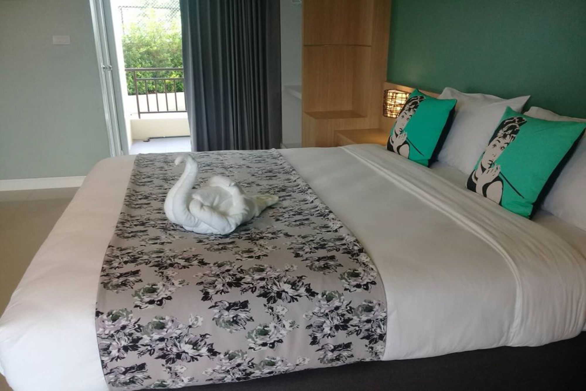 Фото It's Me Keawanong Hotel