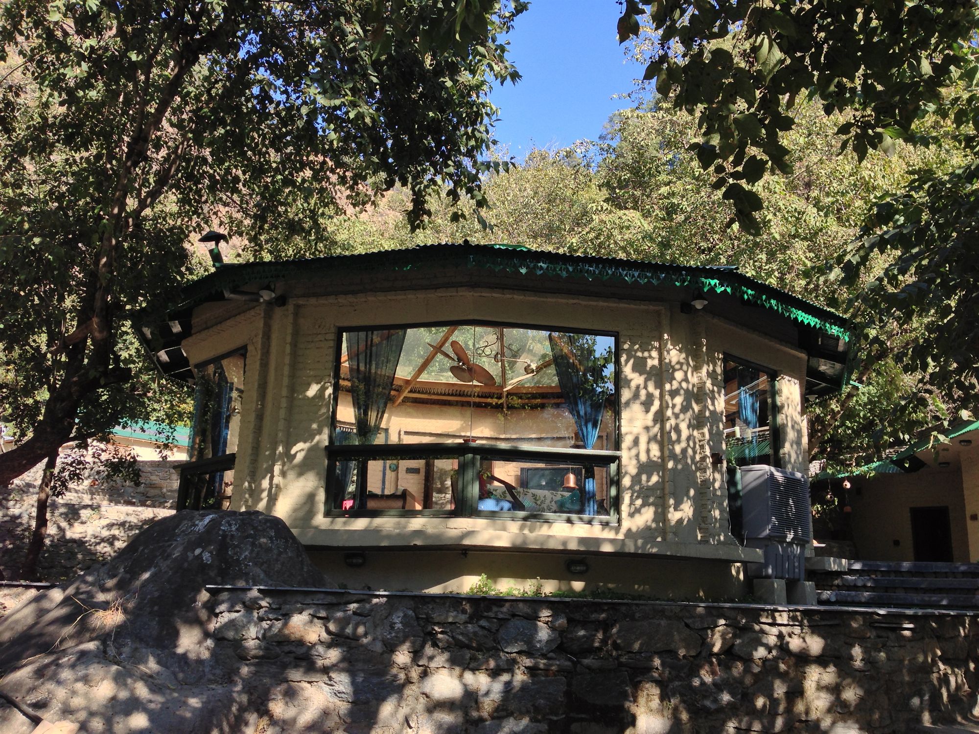 Фото Soulitude by the Riverside