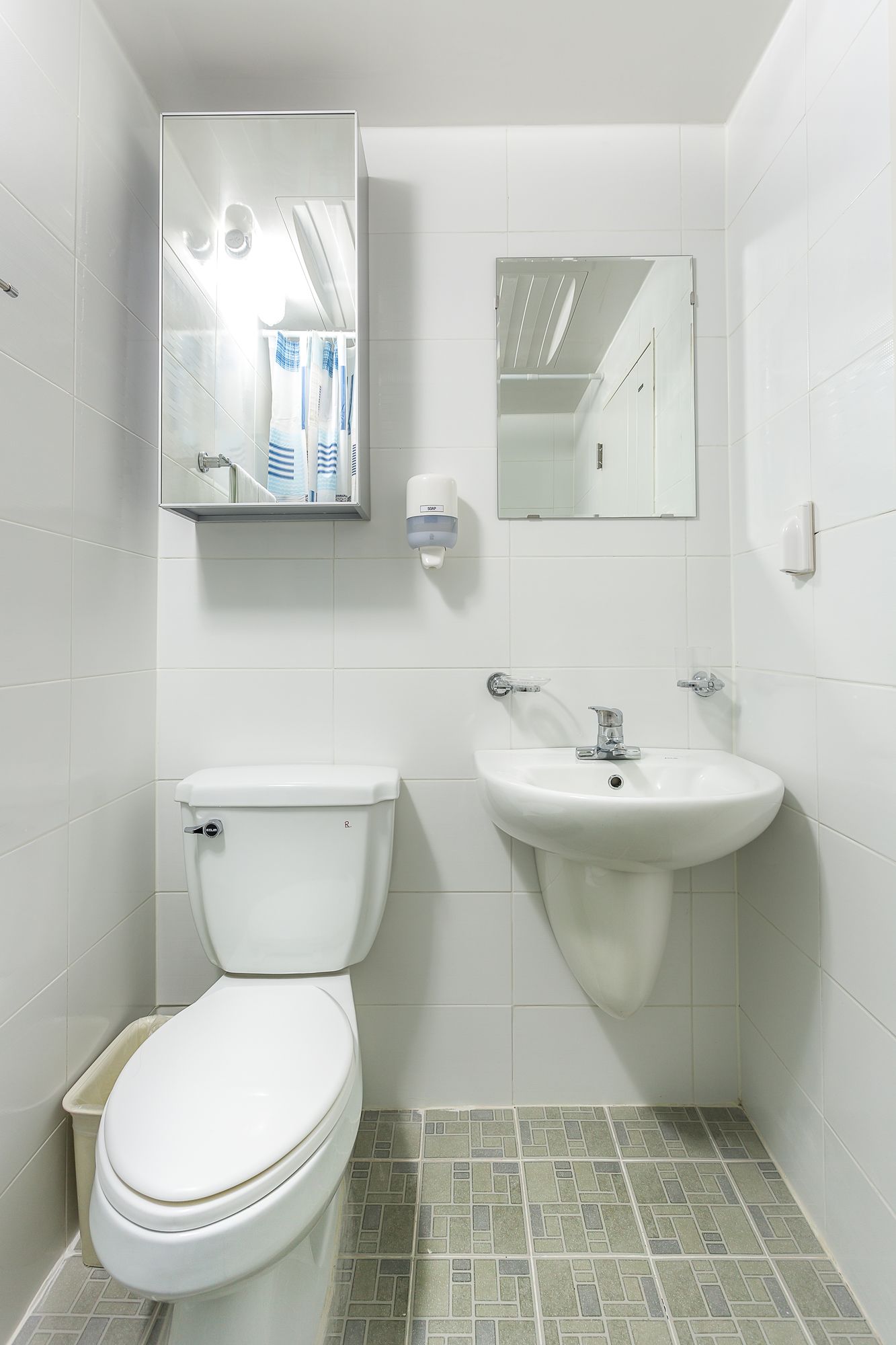 Фото Staywell Hotel