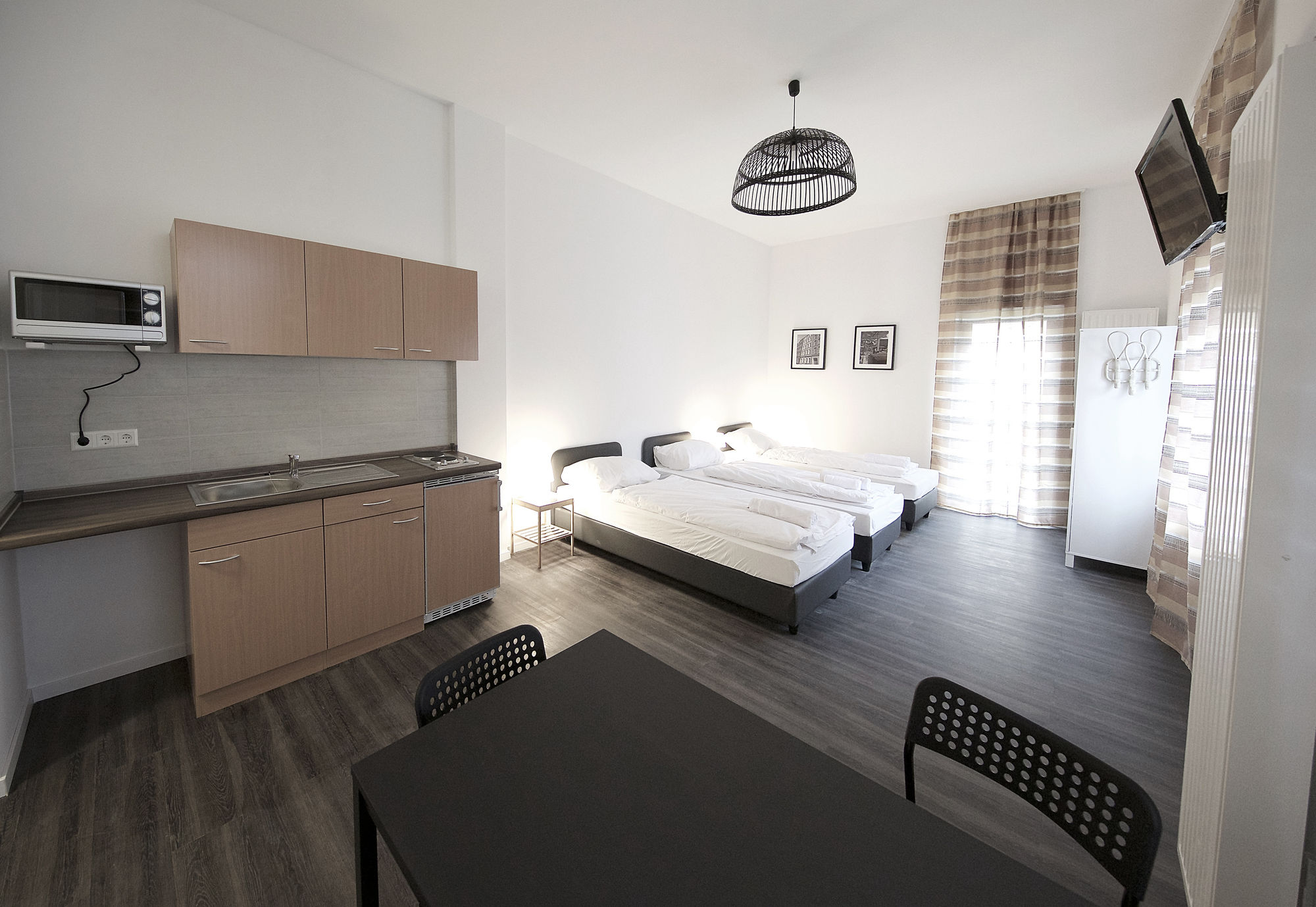 Фото Apartment City Lenaustraße - contactless check in