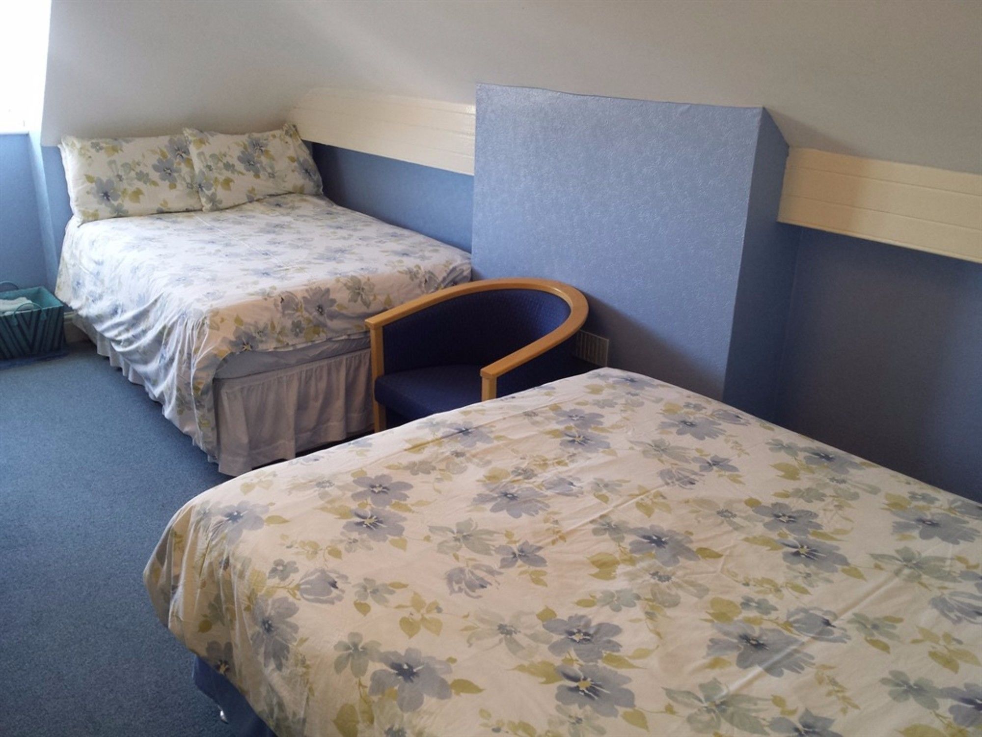 Фото The Ravensbourne Hotel