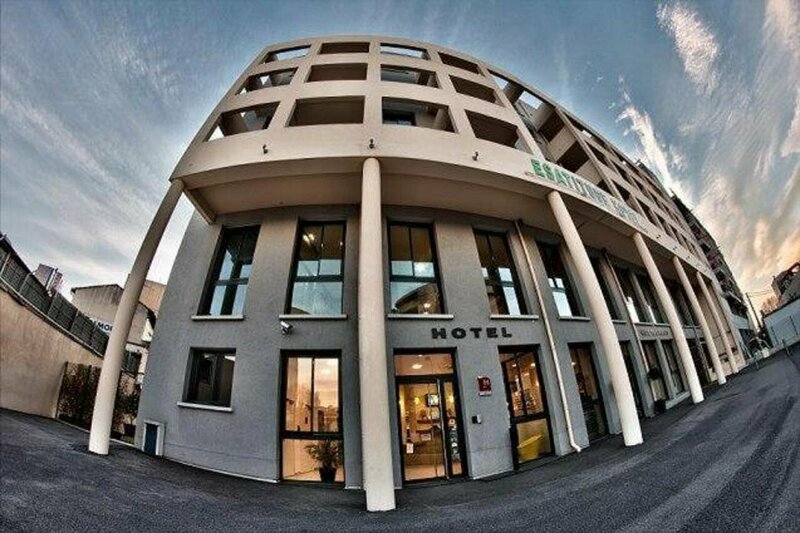 Гостиница Esatitude Hôtel в Ницце
