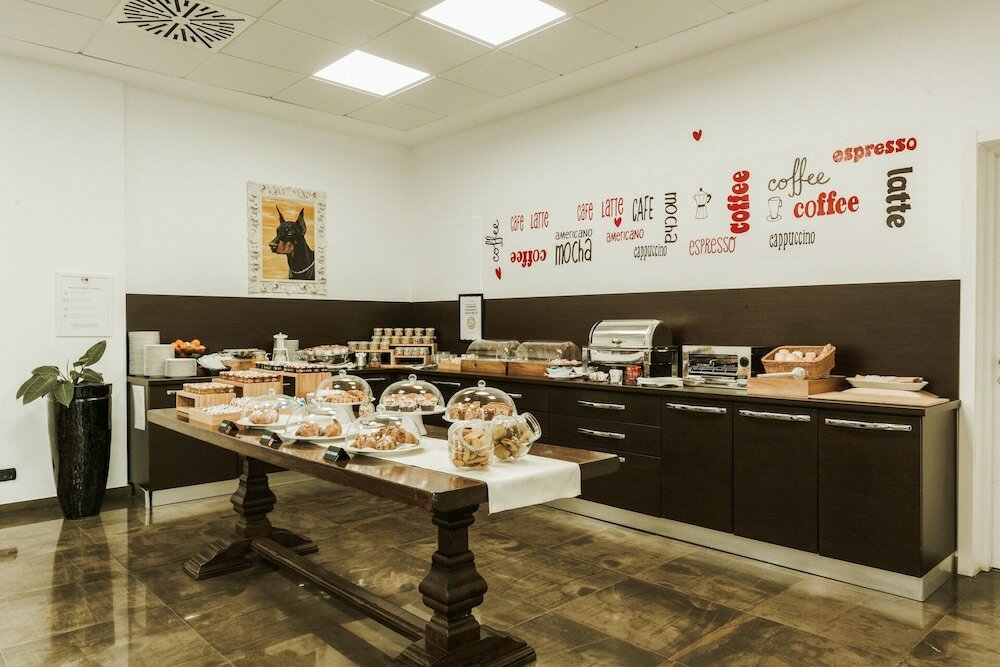 Фото Hotel Carpi