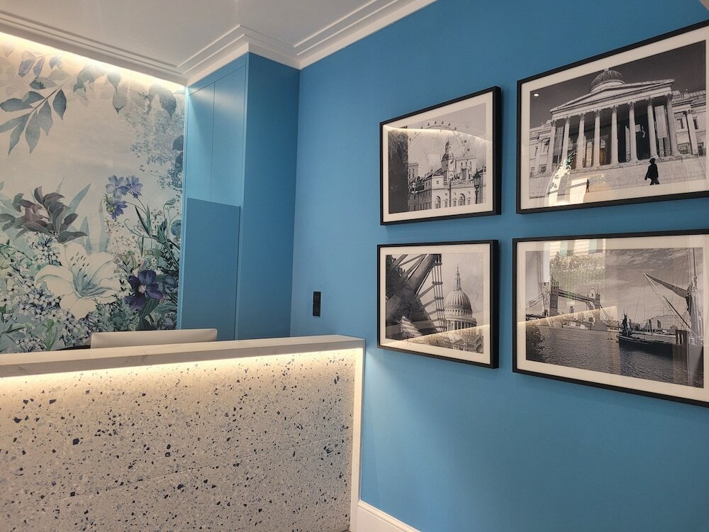 Фото Mentone Hotel