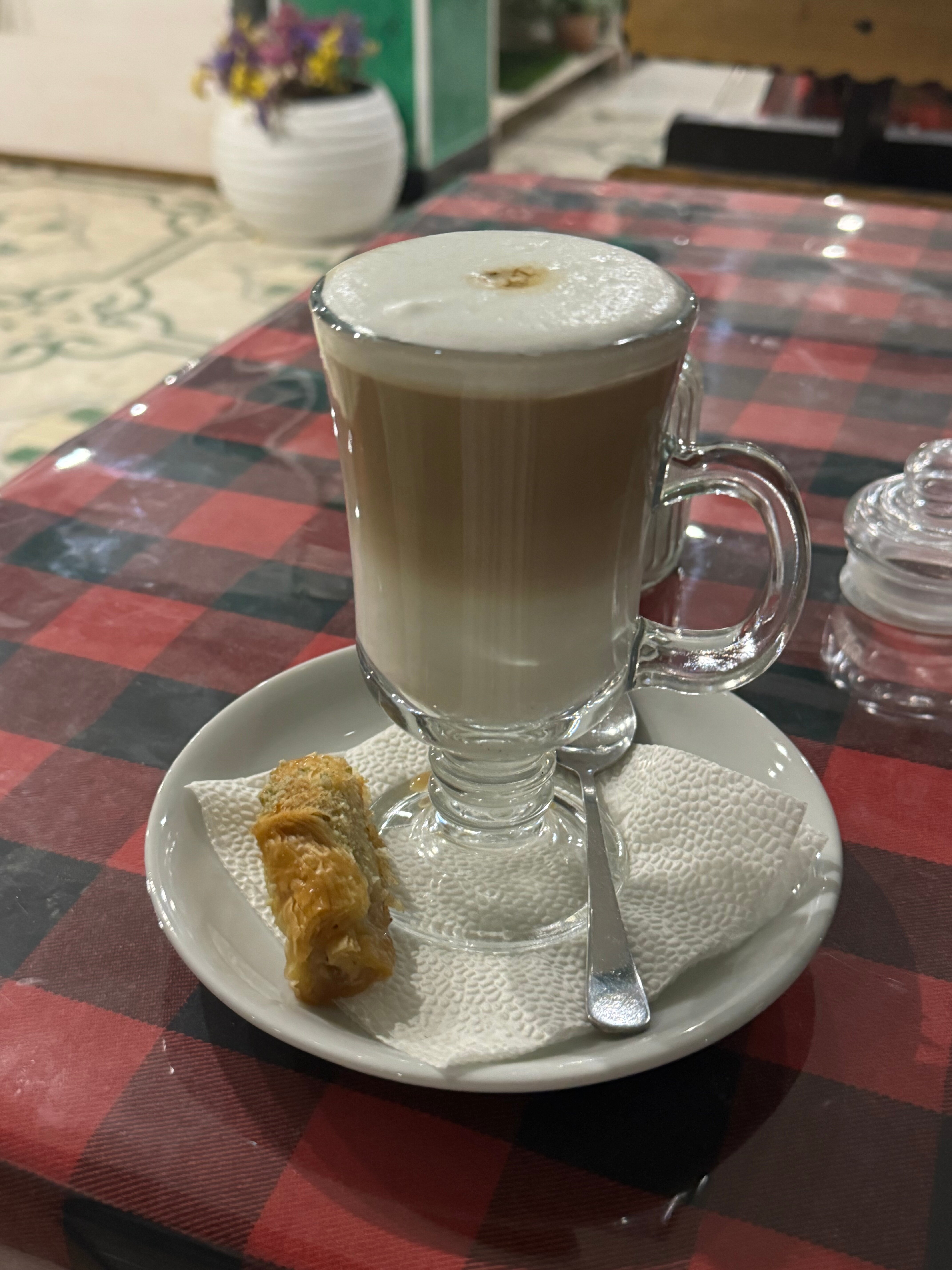 Фото Акуна Матата