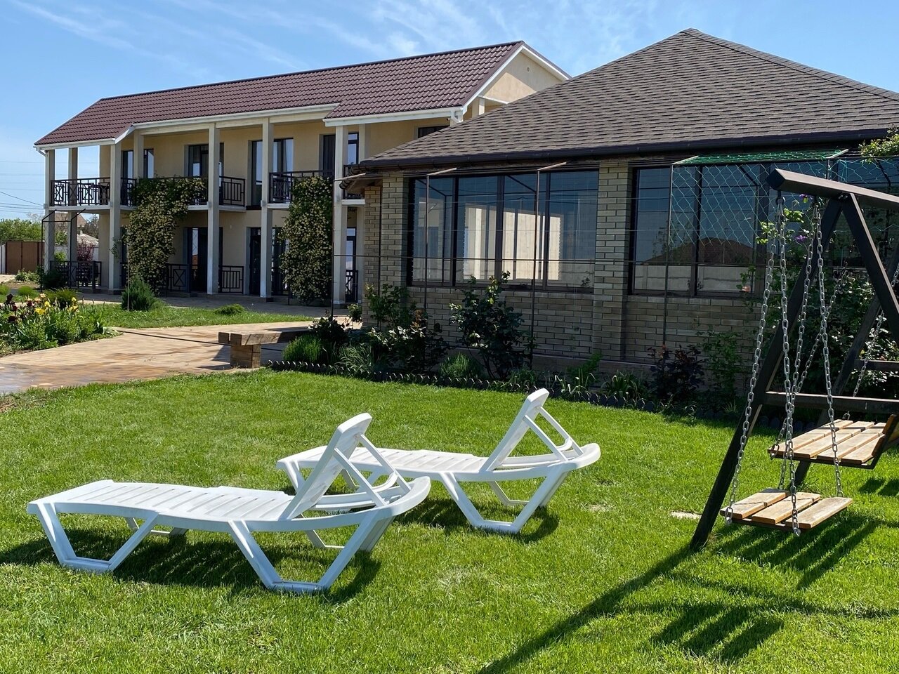 Фото отеля 2