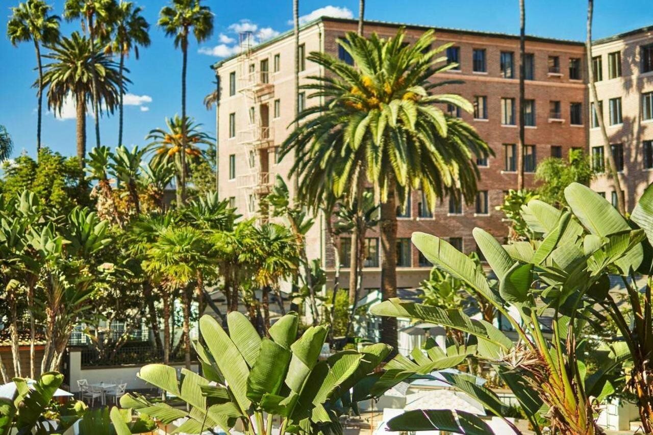 Фото Fairmont Miramar Bungalows