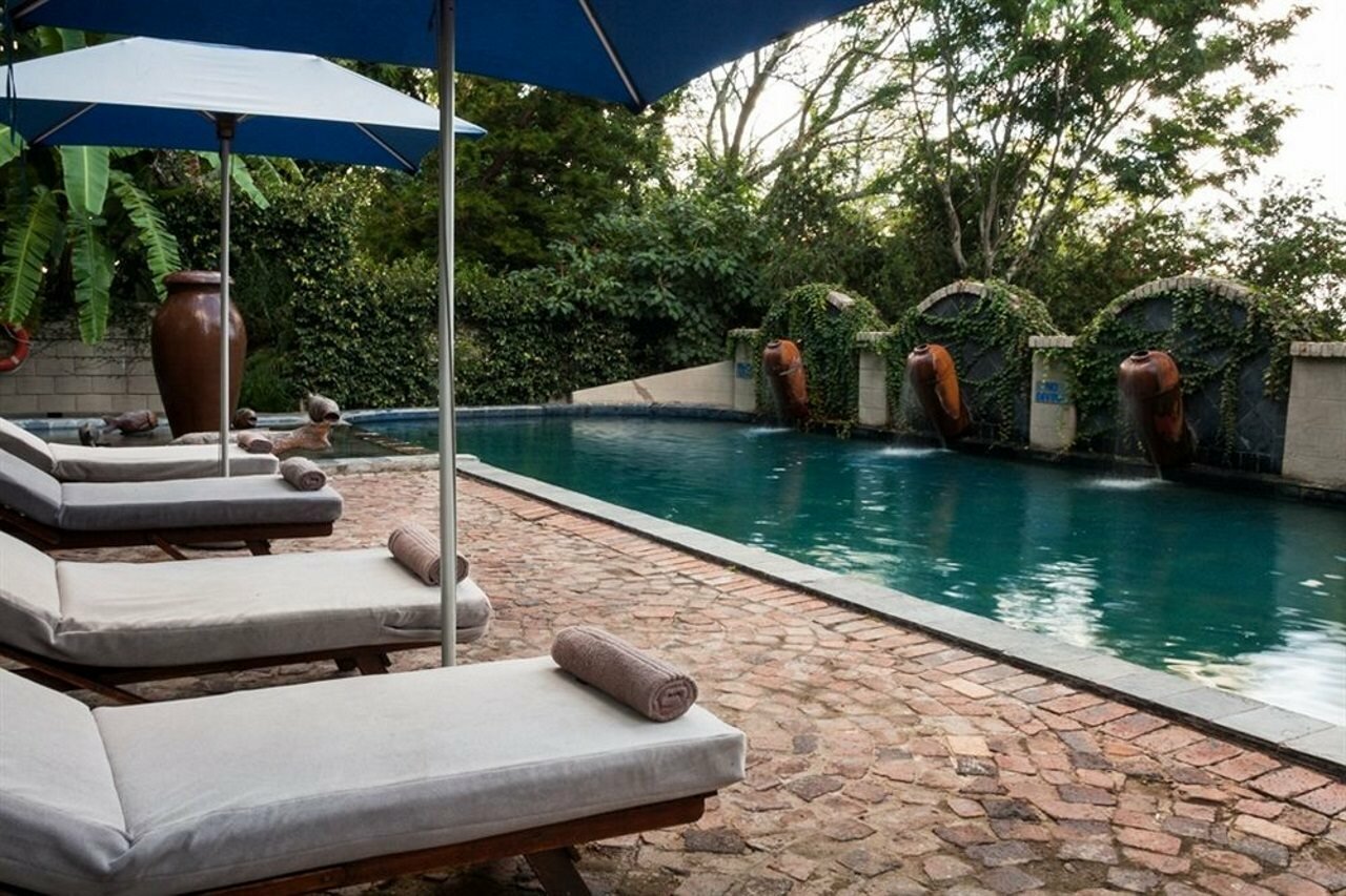 Фото Shangri-La Country Hotel